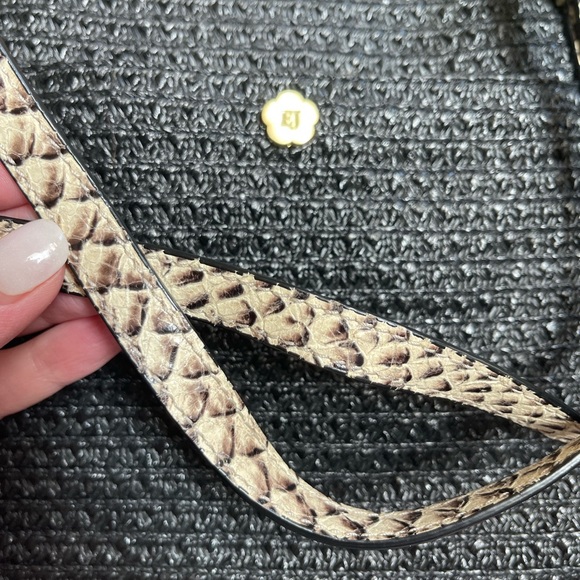 Eric Javitz black straw tote bag with leather handles squishee - Picture 3 of 14